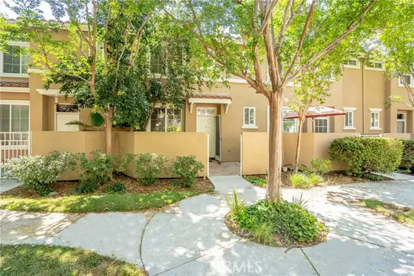 25777 Perlman PL B, Stevenson Ranch, CA 91381