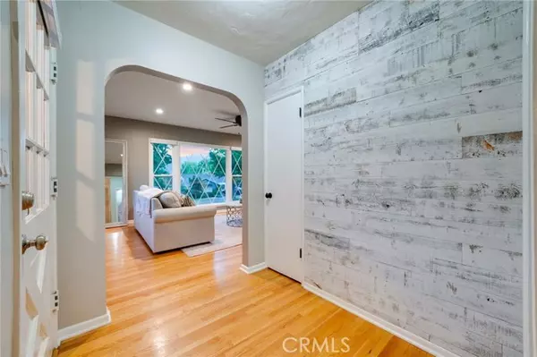 La Crescenta, CA 91214,4950 Vicwood AVE