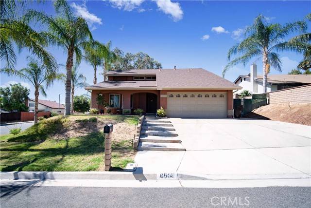 6608 Via Florencia, Jurupa Valley, CA 92509