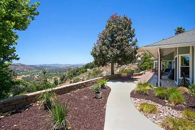 31220 Aquaduct RD, Bonsall, CA 92003