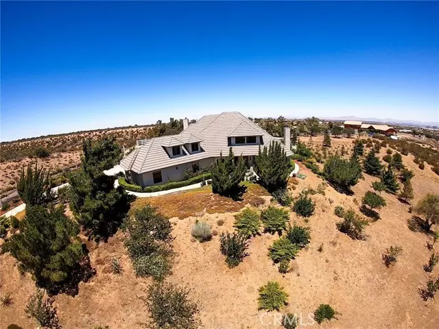 6609 Landover RD, Oak Hills, CA 92344