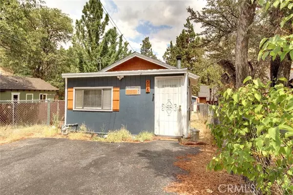 Big Bear City, CA 92386,615 Cedar LN