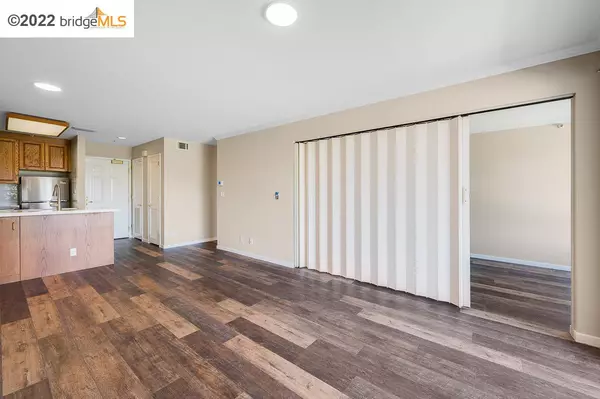 San Rafael, CA 94903,100 Thorndale Dr 206