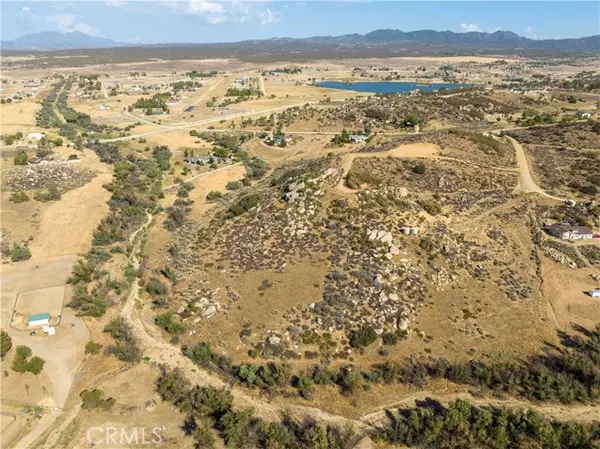 Aguanga, CA 92536,667 Lot on Leaning Rock