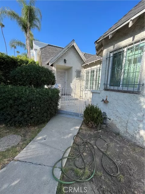 Beverly Hills, CA 90211,128 N Carson RD