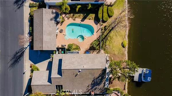 Westlake Village, CA 91361,2546 Oakshore DR