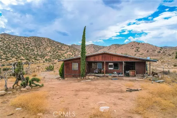 51561 Chateau RD, Pioneertown, CA 92268