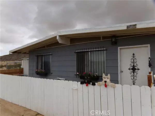 4225 Cathy LN, Landers, CA 92285