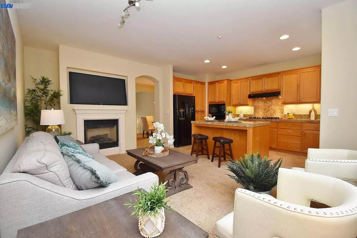 Dublin, CA 94568,8896 Bellina Cmns