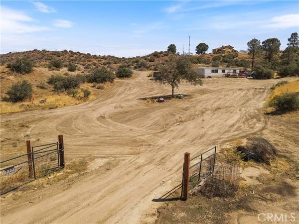 17272 Summers DR, Tehachapi, CA 93561