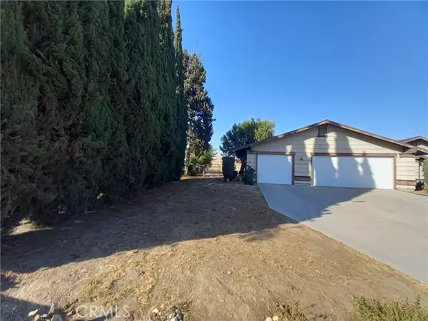 Bloomington, CA 92316,11744 Cricket DR