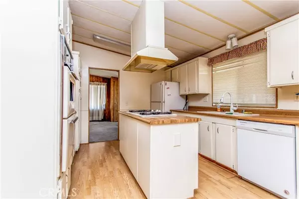 Homeland, CA 92548,26054 Kentia Palm DR