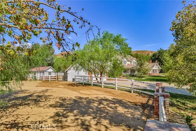 6108 Chesebro RD, Agoura Hills, CA 91301