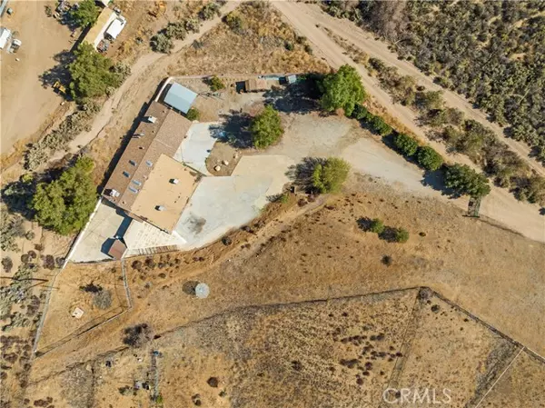 Agua Dulce, CA 91390,9801 White Fox LN