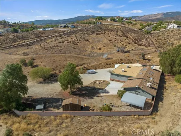 Agua Dulce, CA 91390,9801 White Fox LN