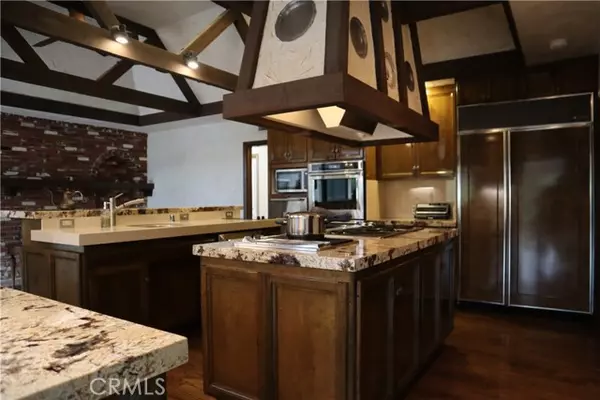 Calabasas, CA 91302,24650 Park Miramar