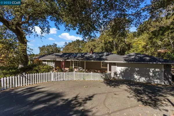 Orinda, CA 94563,253 MANZANITA DR