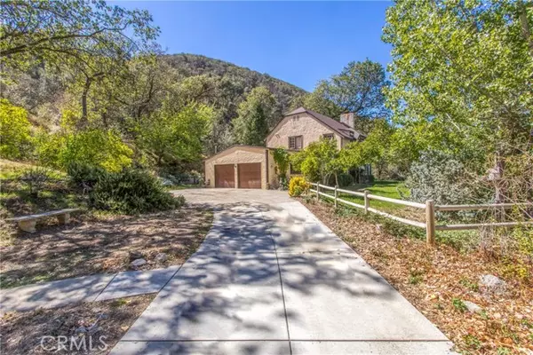 Oak Glen, CA 92399,37877 Potato Canyon RD