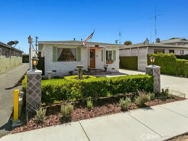 Hawthorne, CA 90250,4814 W 141st ST