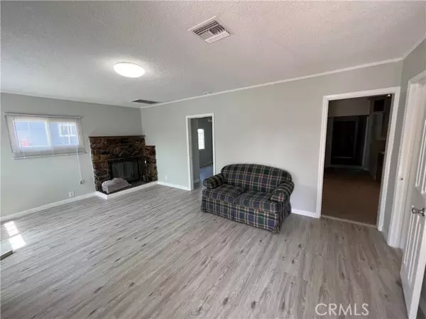 Inglewood, CA 90301,425 E 99th ST