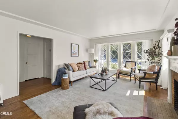 La Crescenta, CA 91214,4917 Briggs AVE