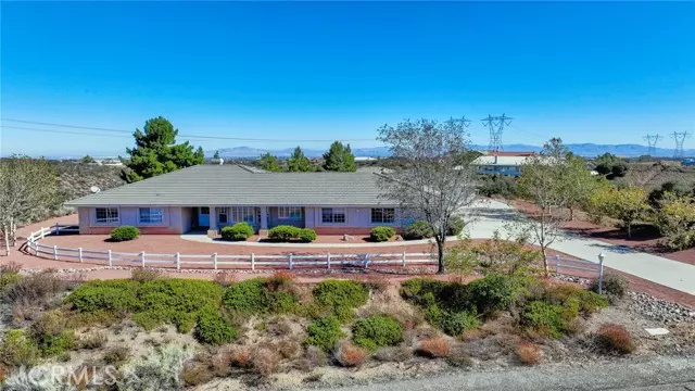 6741 Fuchsia LN, Oak Hills, CA 92344