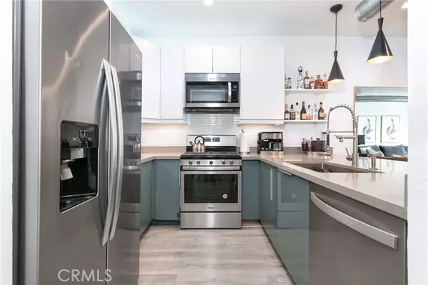 Toluca Lake, CA 91602,10926 Moorpark ST 15