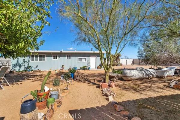 829 Cambria AVE, Landers, CA 92285