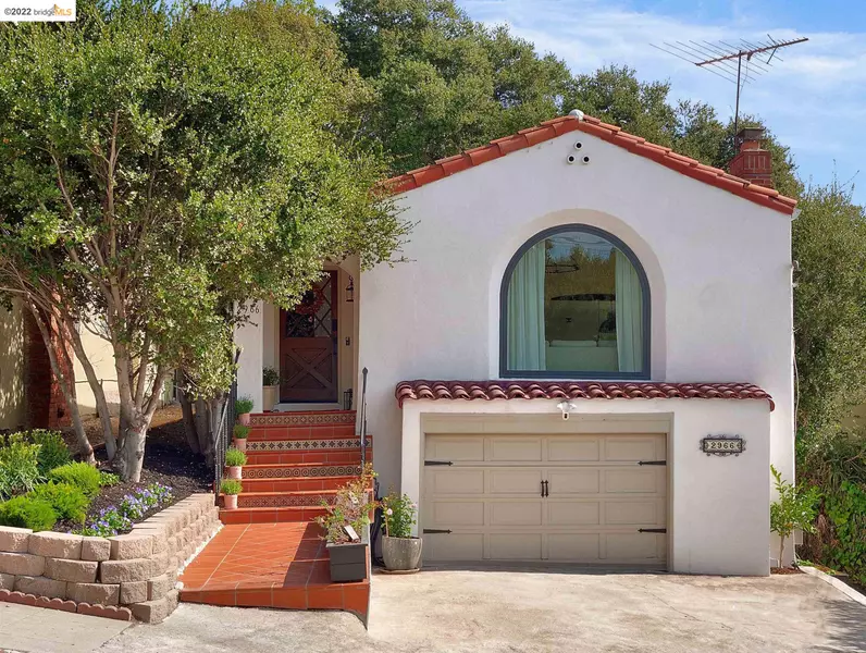 2966 El Monte Ave, Oakland, CA 94605