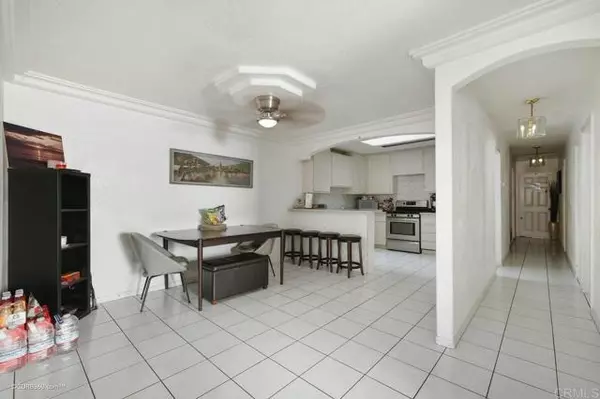 San Ysidro, CA 92173,1928 Avenida De La Cruz