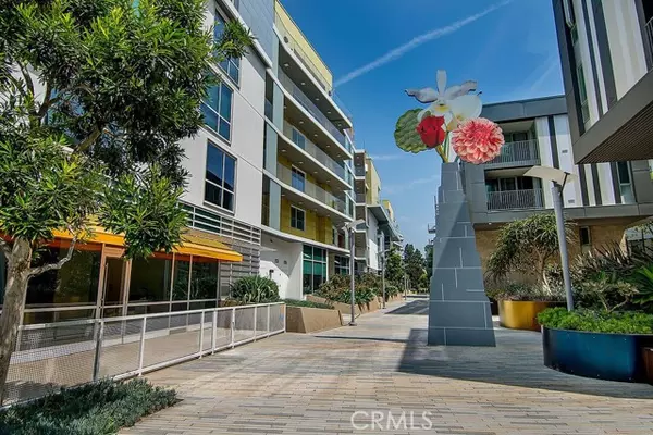 1705 Ocean AVE 101, Santa Monica, CA 90401