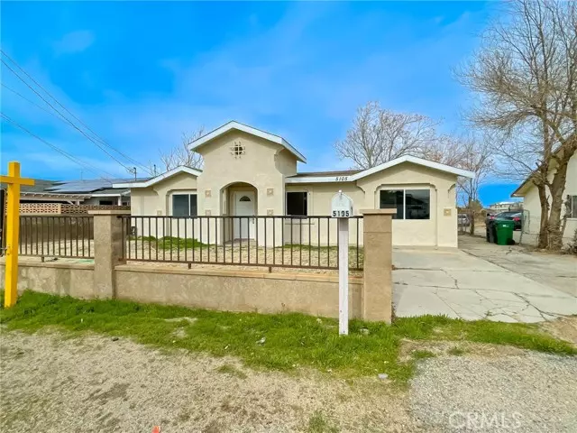 5105 W Avenue L10, Lancaster, CA 93536