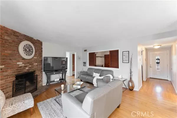 North Hollywood, CA 91605,13122 Barbara Ann ST