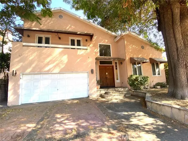 4390 Irvine AVE, Studio City, CA 91604