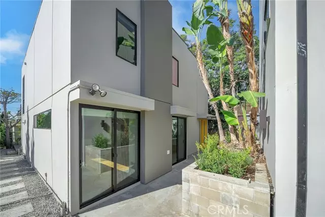 1531 Wellesley, Los Angeles, CA 90025