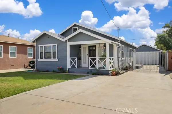 Hawthorne, CA 90250,4558 W 141st ST