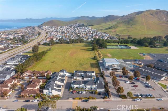 Morro Bay, CA 93442,391 Sequoia ST 11