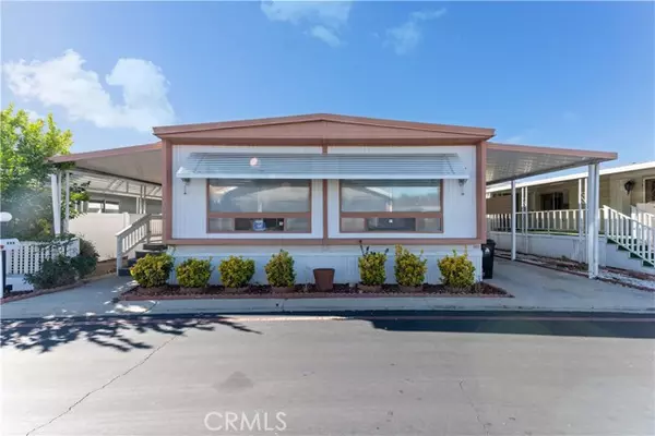 Canoga Park, CA 91304,8811 Canoga 306