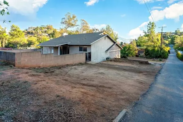 La Mesa, CA 91941,4501 Monahan RD