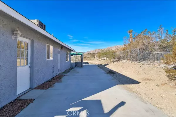 Morongo Valley, CA 92256,9130 Navajo TRL