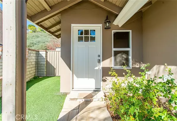 Saugus, CA 91390,22825 Fir CT