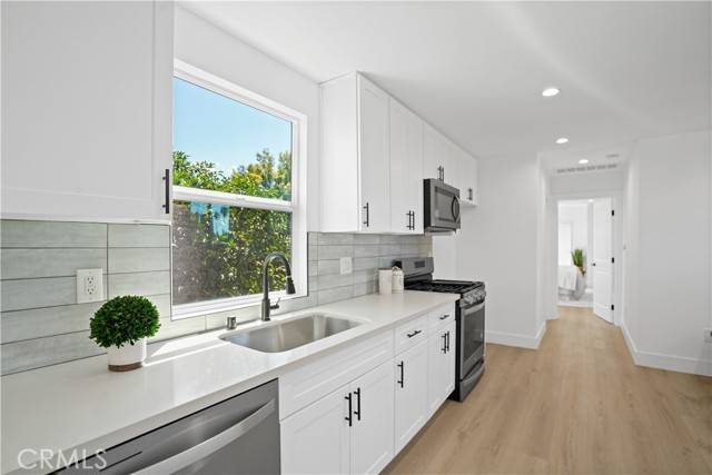 Winnetka, CA 91306,6659 Delco