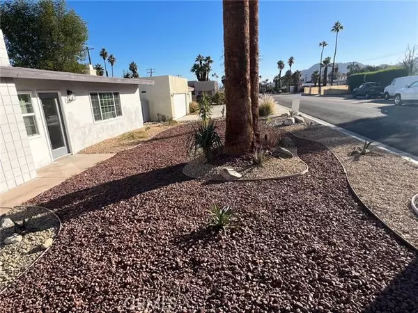 Palm Desert, CA 92260,74372 Fairway DR