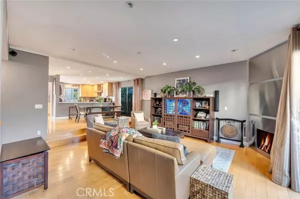 Studio City, CA 91604,4222 Troost AVE 21