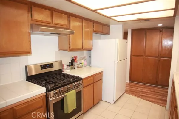 Los Angeles, CA 90035,850 S Shenandoah ST 201