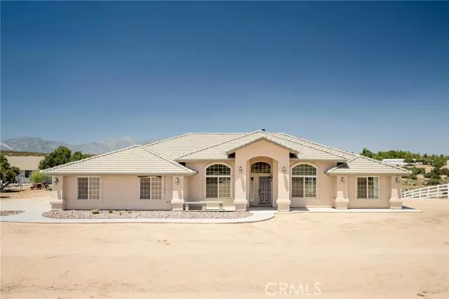 5577 Neola DR, Oak Hills, CA 92344