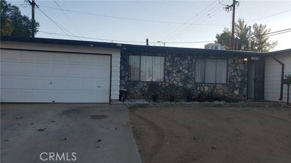 2002 E Avenue Q6, Palmdale, CA 93550