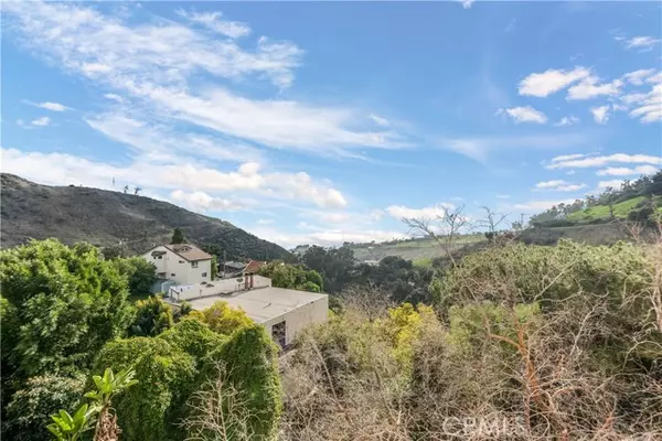 Malibu, CA 90265,26608 Ocean View DR