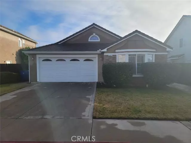2831 Isabel AVE, Clovis, CA 93611