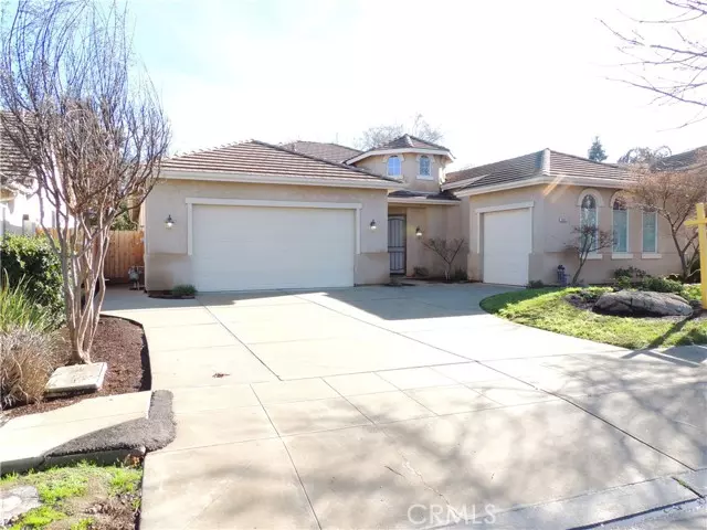 3051 Carson AVE, Clovis, CA 93611